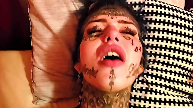 Inked up beauty Amber Luke craves a big cock
