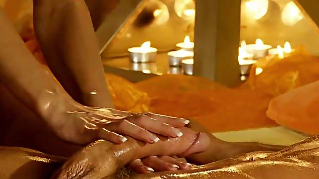 The Art of Fellatio A Relaxing Massage For Couple Making
