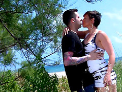 Dicking in the forest with a brunette girlfriend - Yasmin Scott