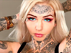 Behind the scenes with tattooed bombshell Amber Luke