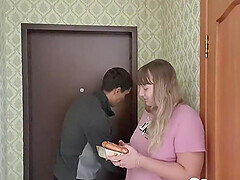 Neighbor invites me for a quick fuck