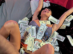 Gianna Grey gets fucked hard in missionary position - HD
