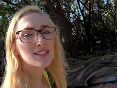 Victoria Gracen enjoys while giving her boyfriend nice blowjob