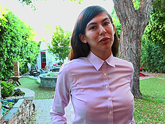 Sweet Heather Vahn takes off her pink lingerie to ride a dick