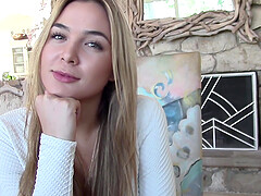 Horny slut Blair Williams couldn't refuse sucking his dick