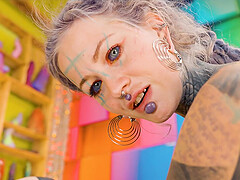 Dirty models Anuskatzz and Wildwuxx drill each other with toys