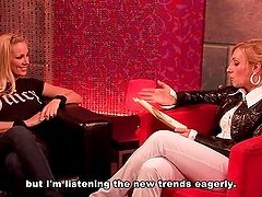 The hottest porn actress Sandy gets interviewed