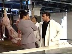 Perfecta puta Alemana es penetrada doble y facializada 