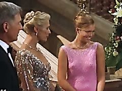 Beatrice Rosen & Mandy Moore Looking Sexy In those Elegant Dresses