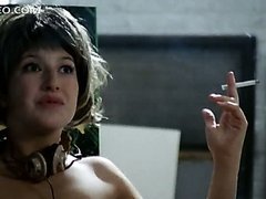 Busty Babe Tara Summers Smoking and Showing Her Hot Natural Tits