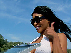 A messy facial for Kiki Minaj after being fucked outdoors