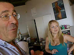 Reality Backstage Video of a Busty Chick Showing Cleavage