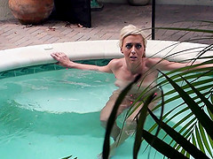 Sporty hottie finishes yoga and gets fucked in her hot box