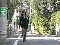 Anri Hoshizaki screaming when gangbanged hardcore in group sex