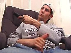Amateur Aaron Michaels Jerks Off