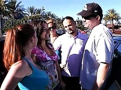 Isis Taylor y sus amigos listos para sexo grupal