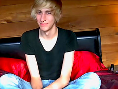 Twink cheating on his boyfriend instead of a birthday gift