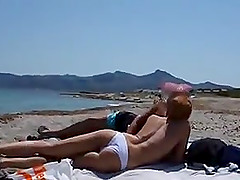 Beach blowjob and cum