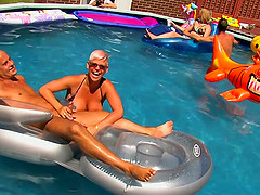 Orgy by the pool with insanely horny dick-worshiping stunners