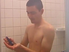 Amateur Dan Shower Jacking