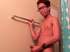 Big Dick Twink Gerald Jerking Off