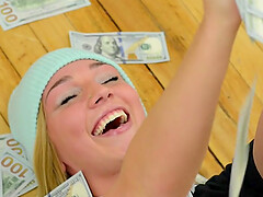 Kendra Sunderland Behind the Scenes HOT