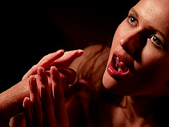 Stacy Cruz wants to fuck with her partner from work in the dark room