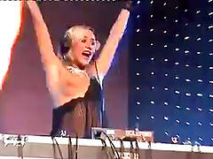 Sexy blonde djane Öffentlichkeit nackt dj-set a nice fantasy