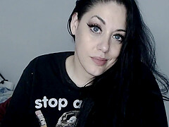 Amateur fucks big tits with dildo on cam
