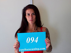 Tattooed Czech cougar on sex casting