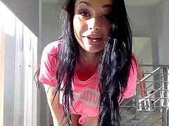 Fit MILF Crystal Rush pleasures her pussy with a large dildo