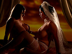 Romantic lesbian sex in the evening between Kira Queen and Candy Alexa